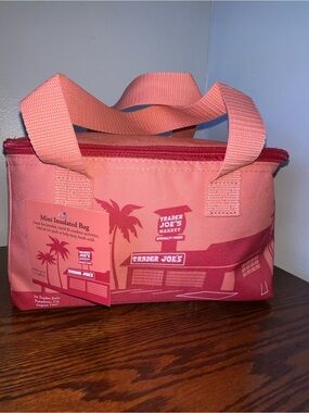 TRADER JOE'S MINI INSULATED PEACH TOTE LUNCH COOLER BAG NWT